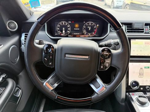 Used 2020 Land Rover Range Rover HSE image 17