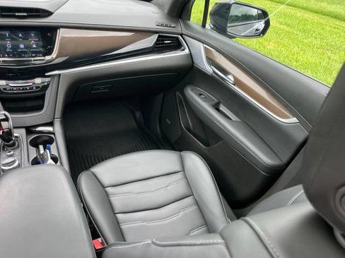 Certified 2023 Cadillac XT6 Sport w/ Platinum Package AWD/4WD image 39