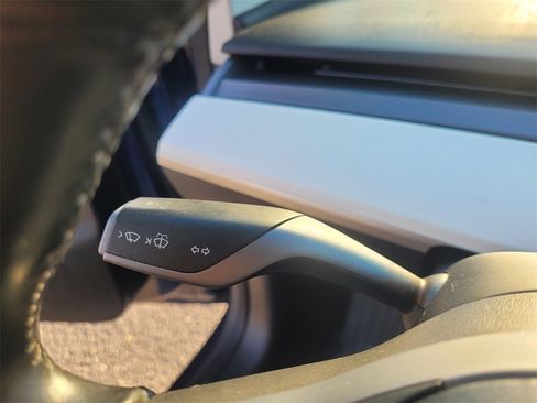 Used 2018 Tesla Model 3 Long Range image 30