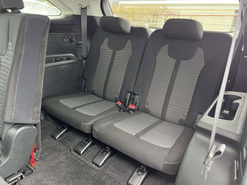 Used 2021 Kia Sorento LX image 12