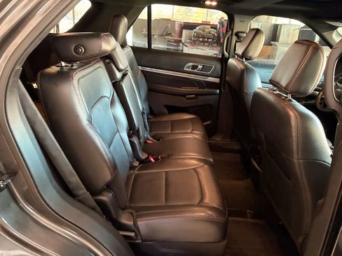 Used 2018 Ford Explorer Sport w/ Equipment Group 401A image 21