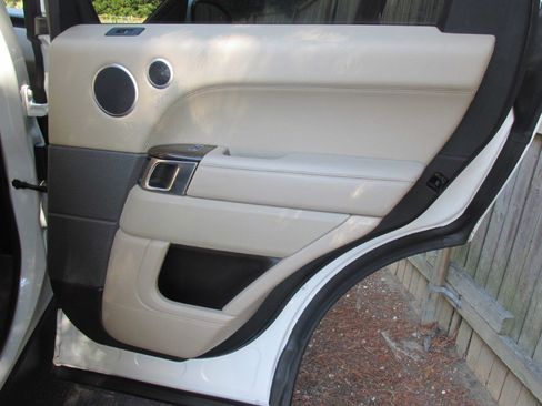 Used 2016 Land Rover Range Rover Sport HSE image 66
