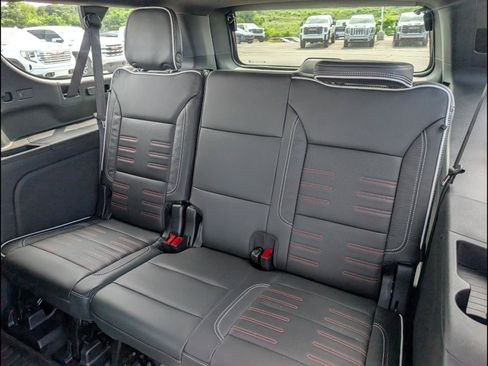 New 2026 GMC Yukon XL AT4 Ultimate AWD/4WD image 13