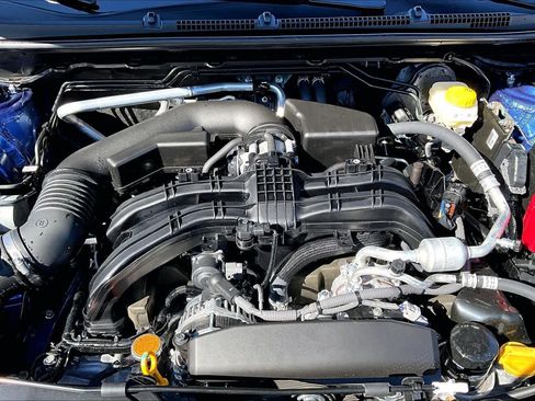 Used 2025 Subaru Crosstrek 2.0i Premium image 31