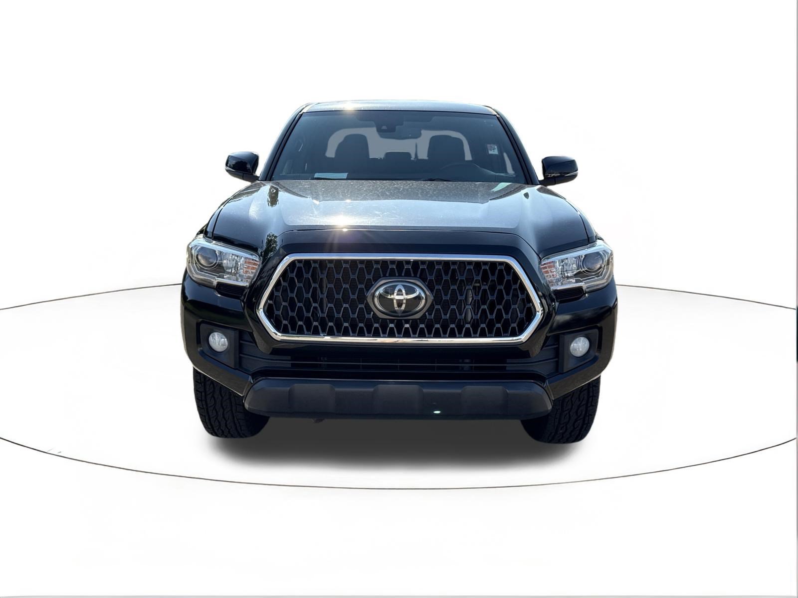Used 2018 Toyota Tacoma TRD Off-Road w/ Technology Package AWD/4WD image 8