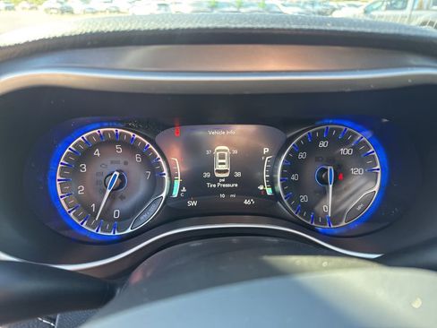 New 2026 Chrysler Pacifica Select image 13