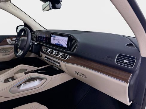 Certified 2026 Mercedes-Benz GLS 450 GLS 450 image 37