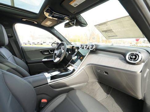 Used 2026 Mercedes-Benz GLC 300 4MATIC image 39