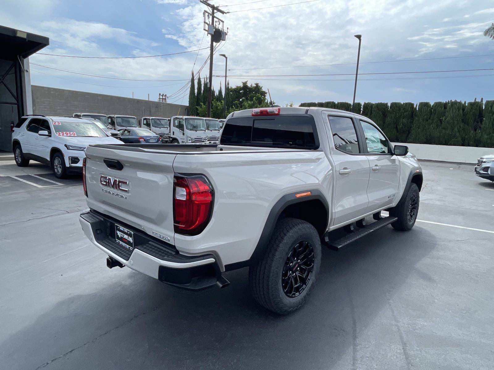 New 2026 GMC Canyon Elevation RWD image 5