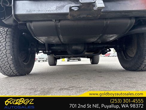 Used 1999 Chevrolet Tahoe 4WD 2-Door w/ Preferred Equipment Group image 21