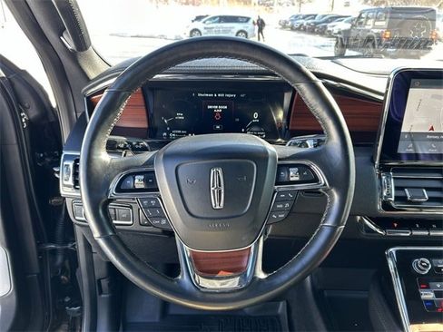 Used 2020 Lincoln Navigator L Reserve w/ Luxury Package image 18