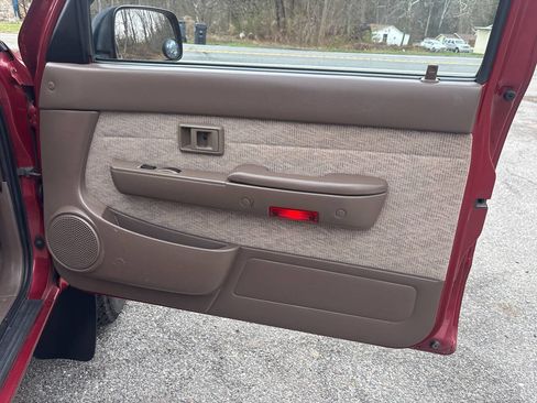 Used 1998 Toyota Tacoma 4x4 Xtracab V6 image 21