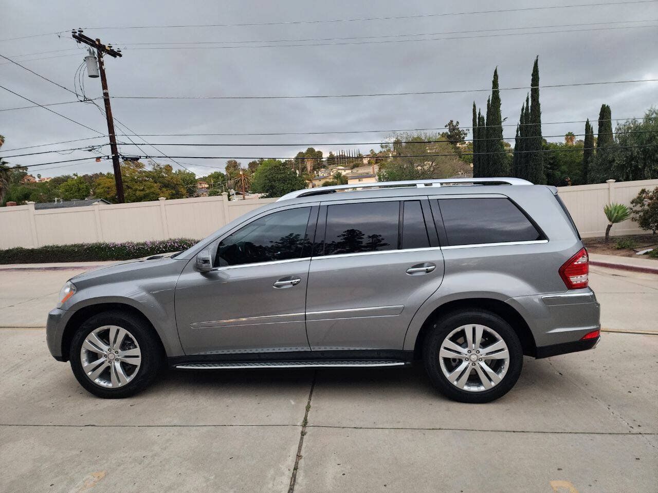 Used 2012 Mercedes-Benz GL 450 4MATIC image 5