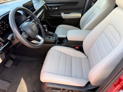 Used 2025 Honda CR-V EX-L image 16