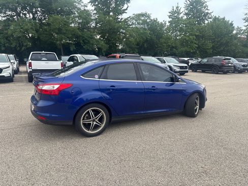 Used 2012 Ford Focus Titanium FWD image 24