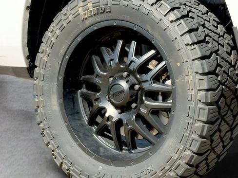 Used 2023 RAM 1500 Big Horn AWD/4WD image 12