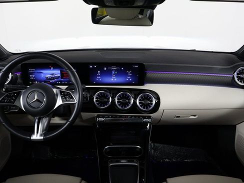 Certified 2025 Mercedes-Benz CLA 250 CLA 250 image 8