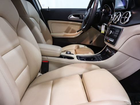 Used 2019 Mercedes-Benz GLA 250 image 16