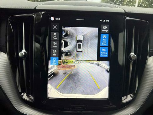 Used 2023 Volvo XC60 B5 Ultimate w/ Climate Package FWD image 30