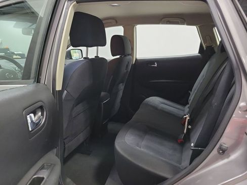 Used 2014 Nissan Rogue S w/ Convenience Package image 8