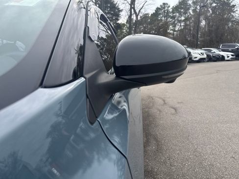 Certified 2025 Nissan Sentra SR w/ SR Premium Package image 33