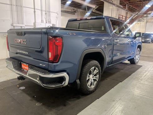 Used 2024 GMC Sierra 1500 SLT w/ SLT Convenience Package AWD/4WD image 8