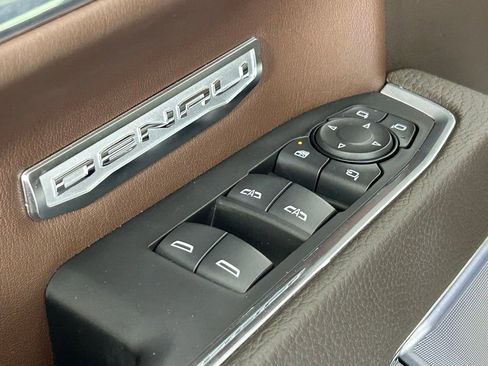 Used 2024 GMC Sierra 1500 Denali image 37