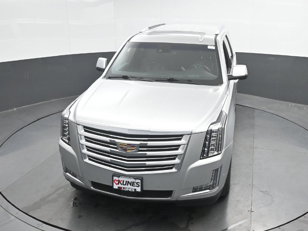 Used 2018 Cadillac Escalade Platinum AWD/4WD image 38