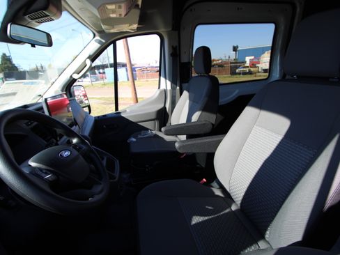 New 2026 Ford Transit 250 148 High Roof image 3