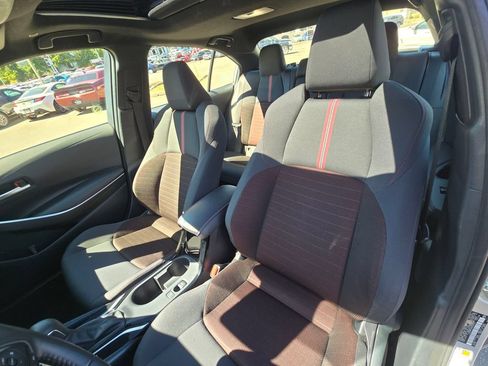 Used 2024 Toyota Corolla SE w/ SE Package FWD image 22