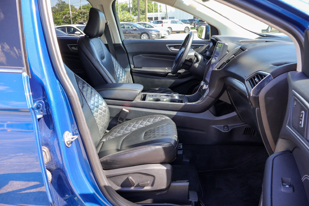 Used 2024 Ford Edge Titanium AWD/4WD image 8