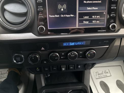 Used 2023 Toyota Tacoma TRD Sport image 41