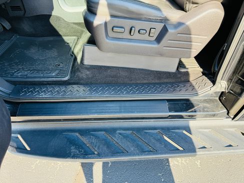 Used 2010 Ford F150 Raptor AWD/4WD image 18