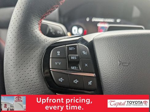 Used 2026 Ford Explorer ST-Line w/ ST-Line Street Pack RWD image 17