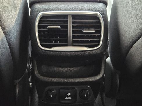 Used 2020 Hyundai Santa Fe Limited FWD image 29