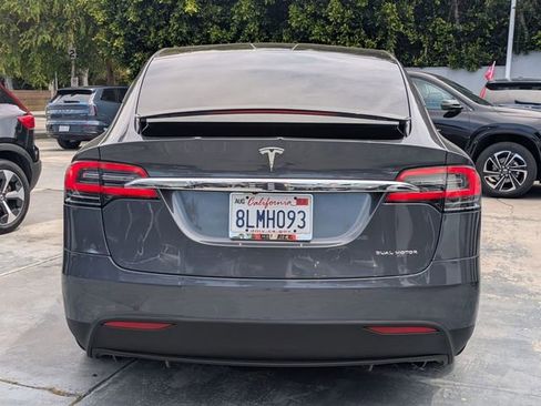 Used 2019 Tesla Model X Long Range image 4