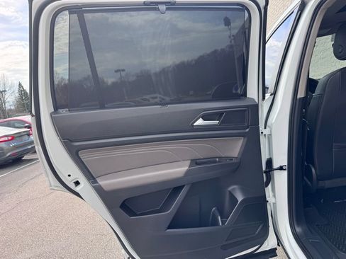 Used 2022 Volkswagen Atlas SE image 29