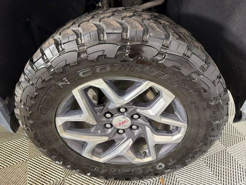 Used 2022 GMC Sierra 1500 SLT image 13