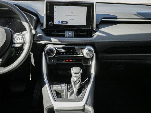 Used 2023 Toyota RAV4 LE image 28