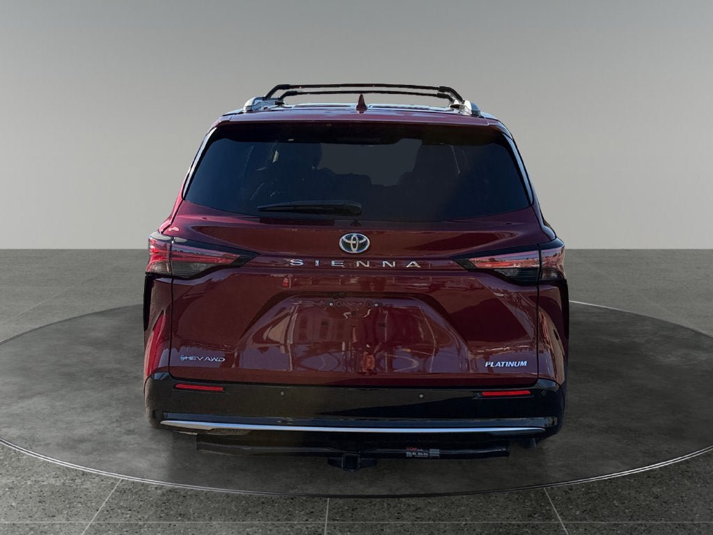 Used 2025 Toyota Sienna Platinum AWD/4WD image 9