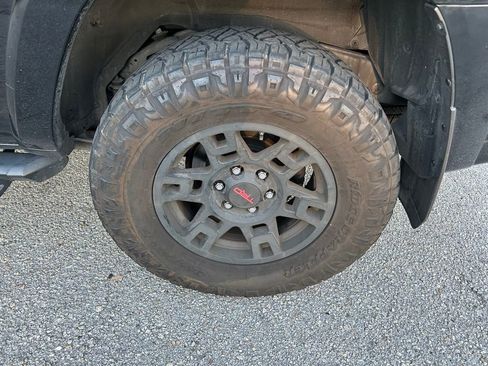 Used 2024 Toyota 4Runner TRD Off-Road Premium w/ Moonroof Package image 9