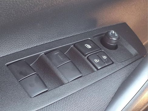 New 2026 Toyota Corolla SE FWD image 21