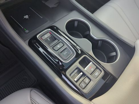 Certified 2023 Honda Pilot Touring image 27