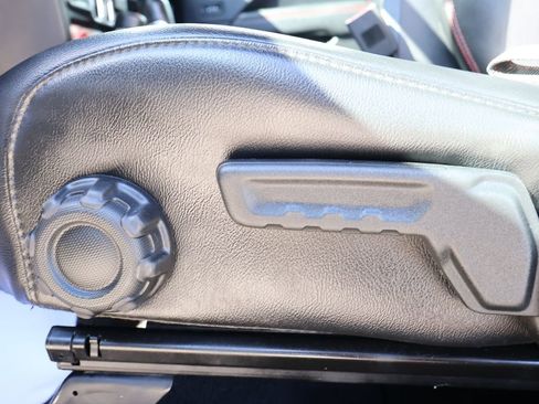 Used 2019 Jeep Wrangler Unlimited Rubicon AWD/4WD image 14