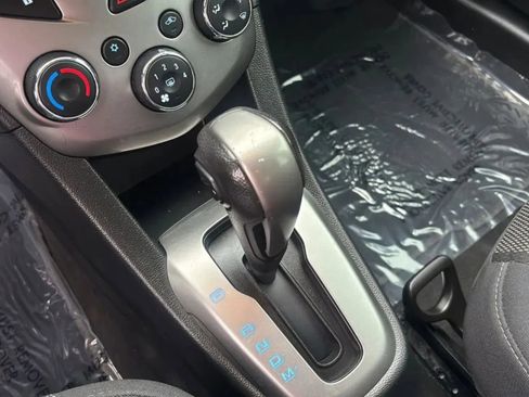 Used 2016 Chevrolet Sonic LT FWD image 15