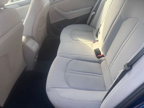 Used 2018 Hyundai Sonata SE FWD image 11