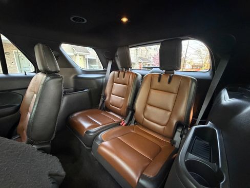Used 2015 Ford Explorer Limited w/ Equipment Group 302A image 13