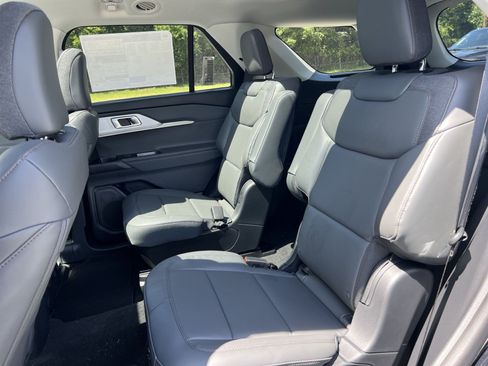 New 2026 Ford Explorer Active w/ Active Comfort Package AWD/4WD image 25