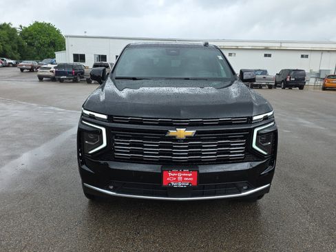 New 2026 Chevrolet Tahoe High Country AWD/4WD image 3