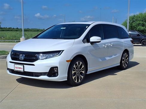 New 2026 Honda Odyssey Elite image 3